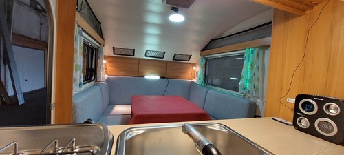 Wohnwagen 320 mit - t@b,